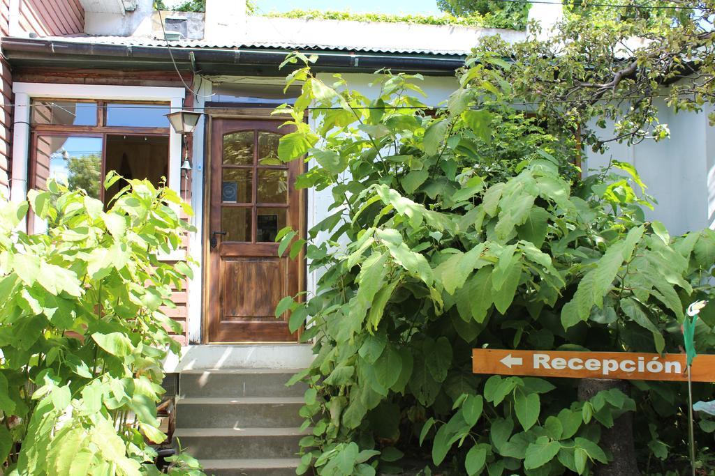Hostal Y Cabanas Ainil Пунта Аренас Екстериор снимка