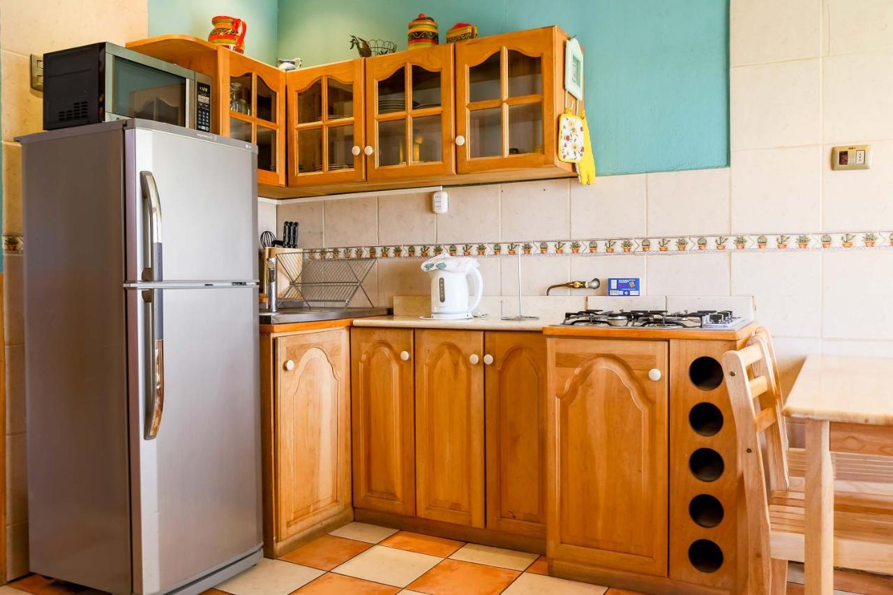 Hostal Y Cabanas Ainil Пунта Аренас Екстериор снимка