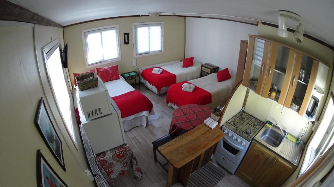 Hostal Y Cabanas Ainil Пунта Аренас Екстериор снимка